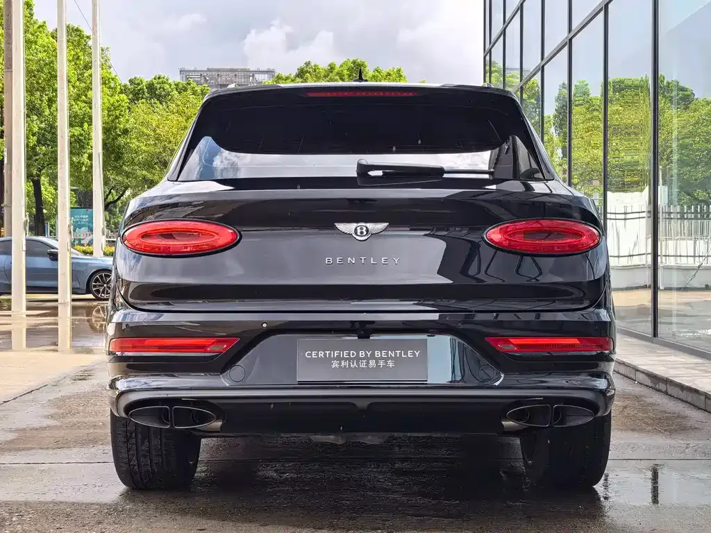 Bentley Bentayga — фото 5