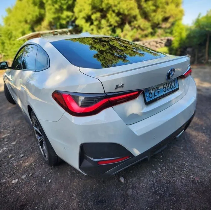 BMW i4 — фото 9