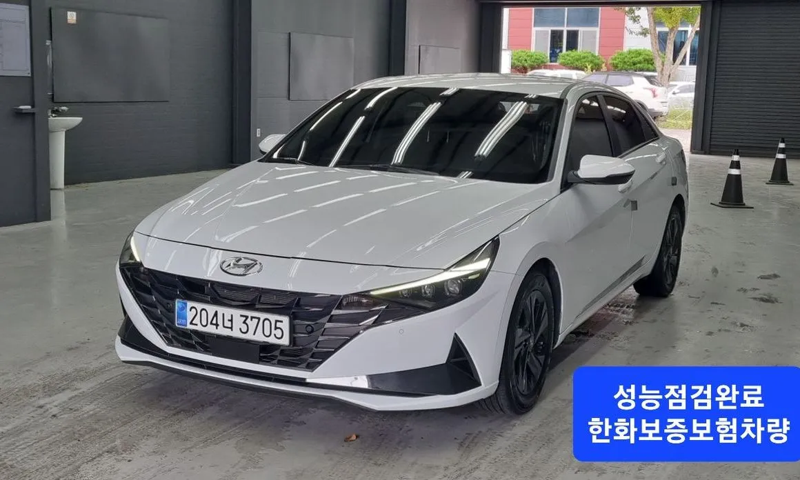 Hyundai AVANTE — фото 1