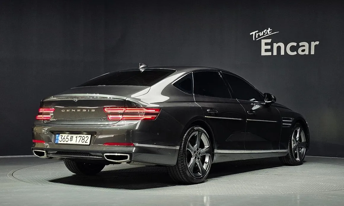 Genesis G80 — фото 10