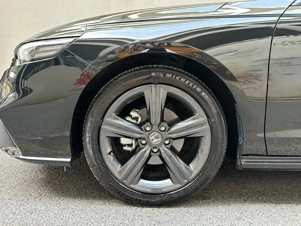 Honda Inspire — фото 6