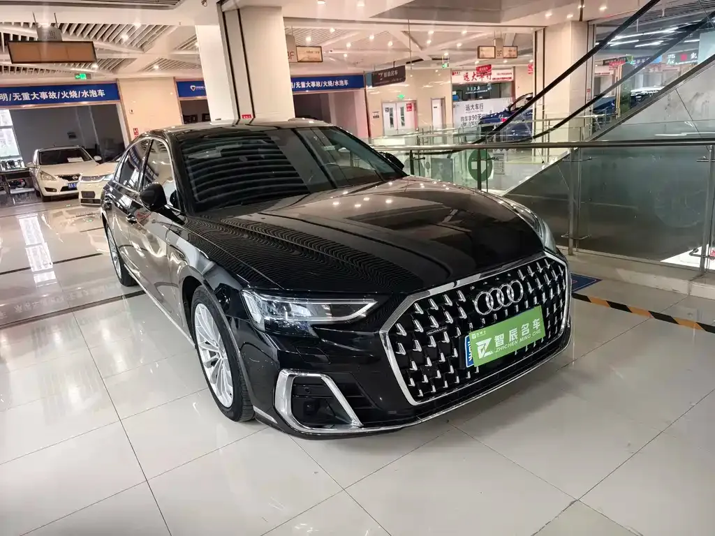 Audi A8 — фото 10