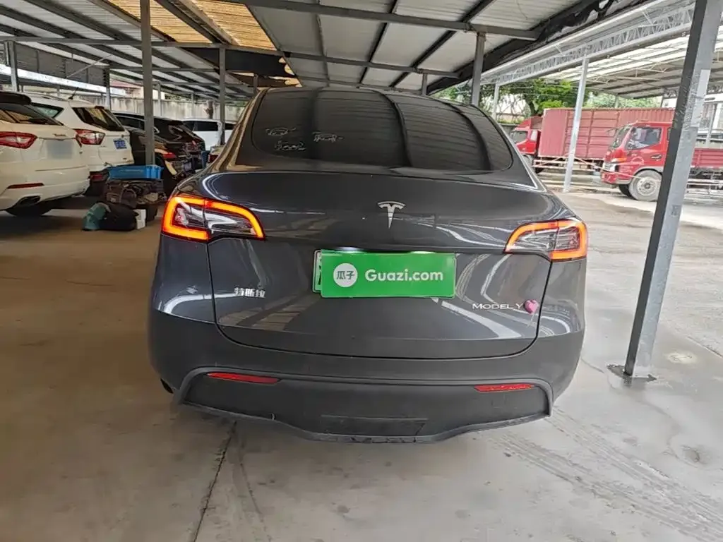 Tesla Model Y — фото 4