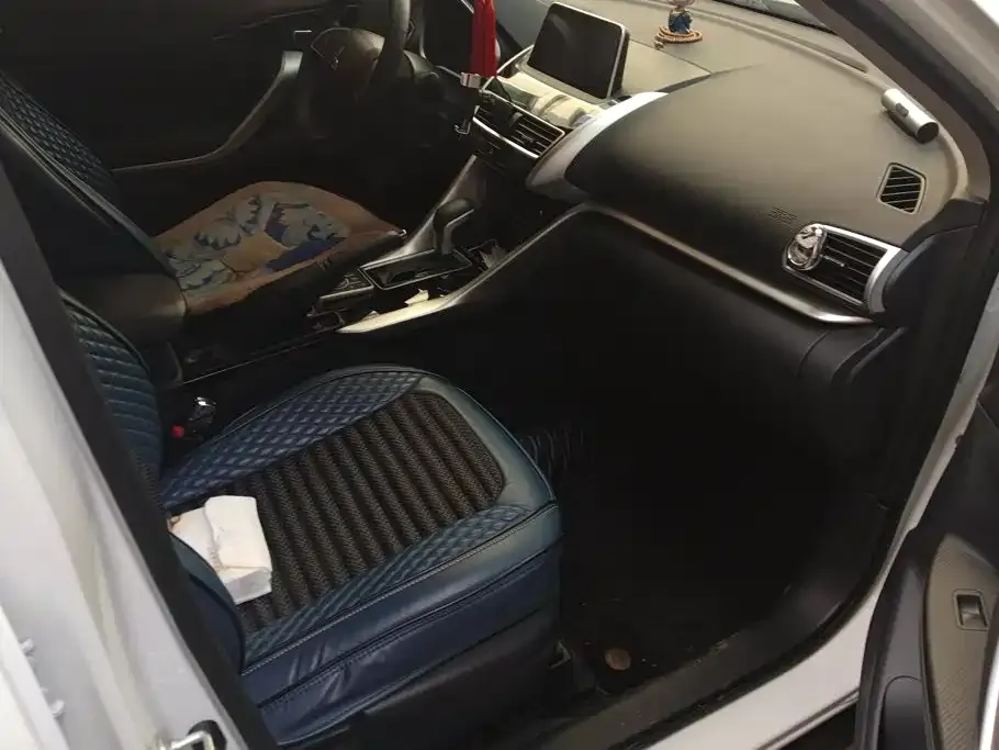 Mitsubishi Eclipse Cross — фото 3