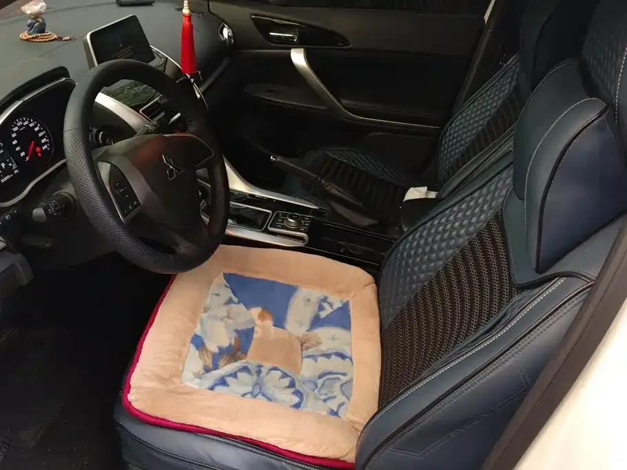 Mitsubishi Eclipse Cross — фото 9
