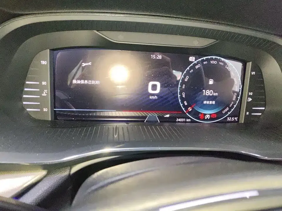 Skoda Octavia — фото 4