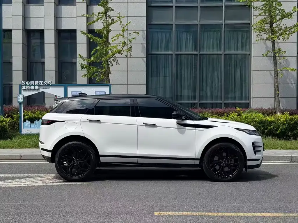 Land Rover Evoque — фото 9