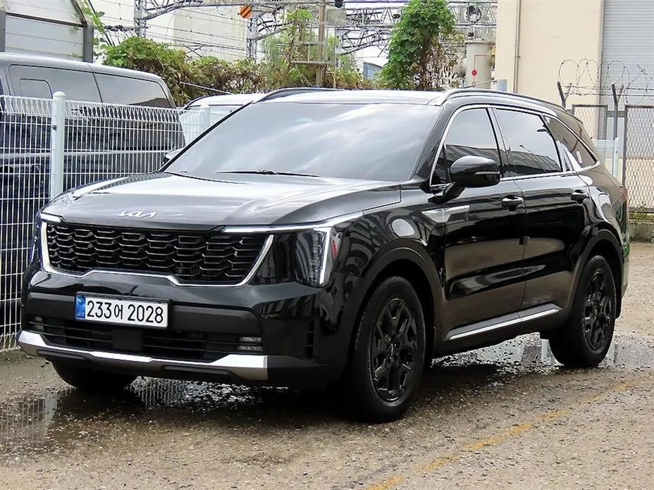 Kia Sorento — фото 7
