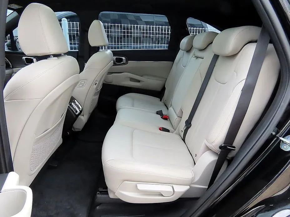 Kia Sorento — фото 4