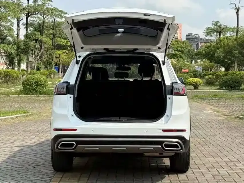 Chery Tiggo 8 — фото 6