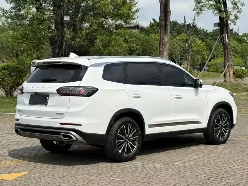 Chery Tiggo 8 — фото 3