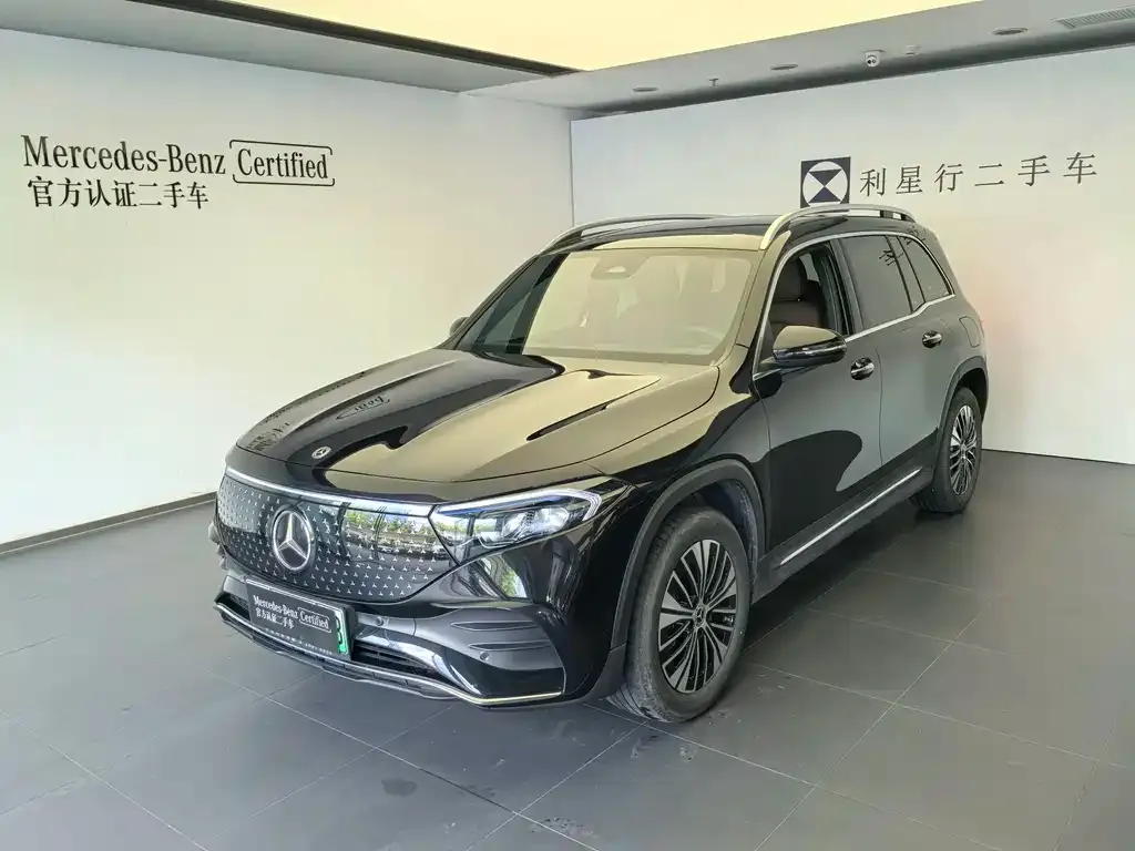 Mercedes-Benz EQB — фото 1
