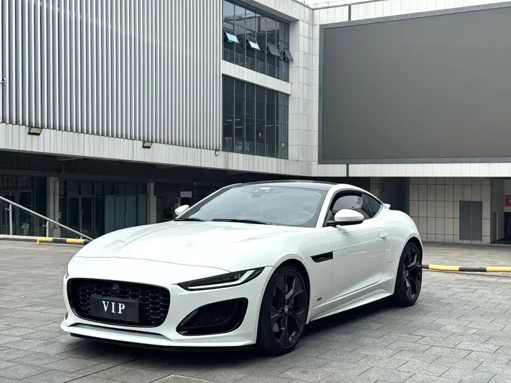Jaguar F-TYPE — фото 1