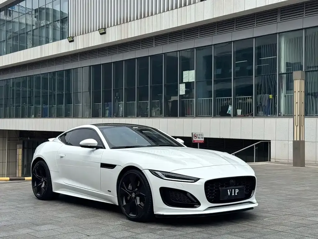 Jaguar F-TYPE — фото 3