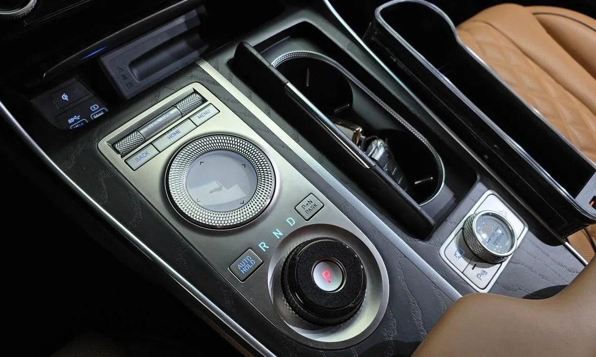 Genesis GV80 — фото 10