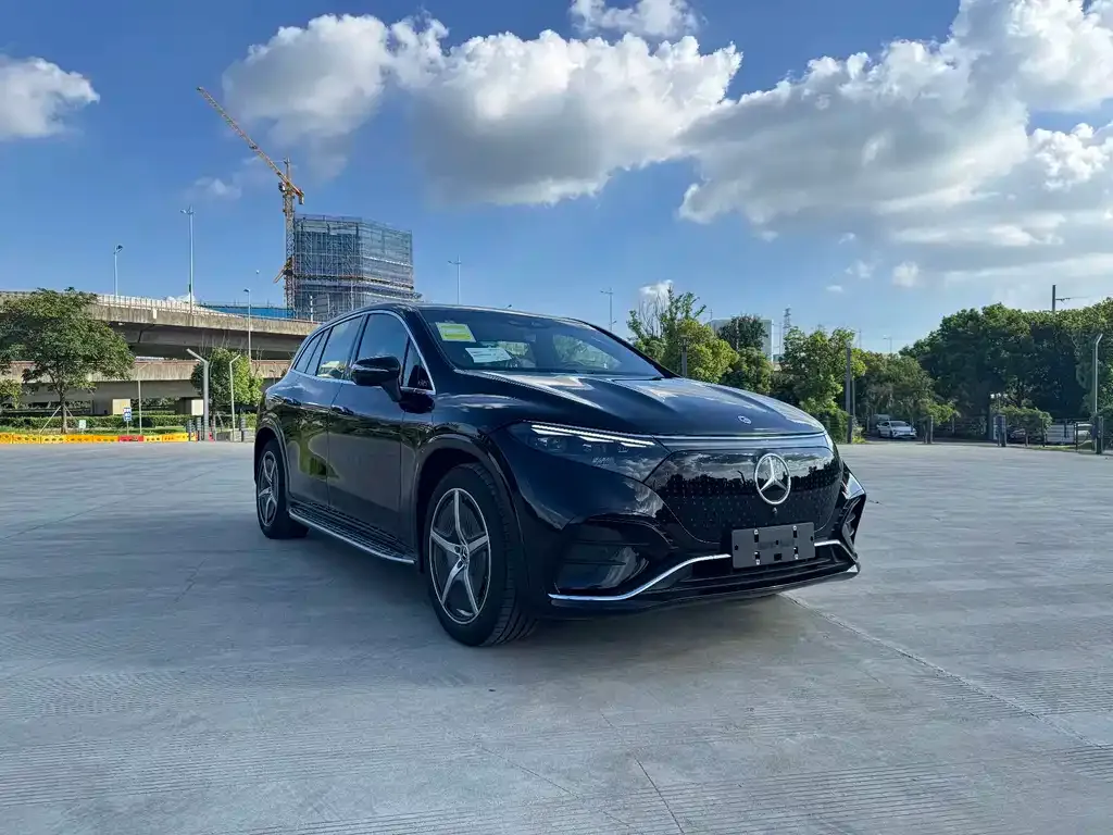 Mercedes-Benz EQS SUV — фото 2