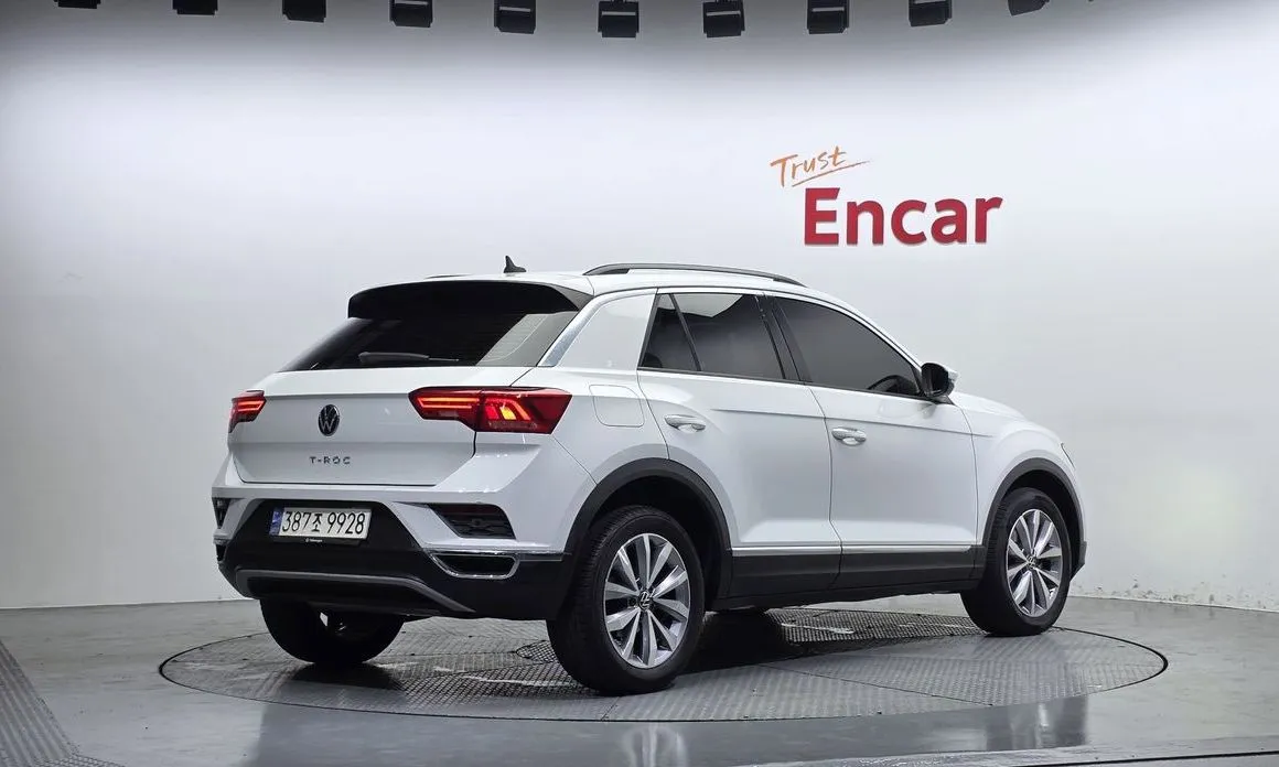 Volkswagen T-Roc — фото 3