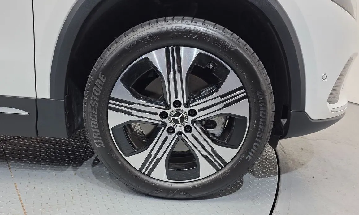 Mercedes-Benz EQA — фото 10