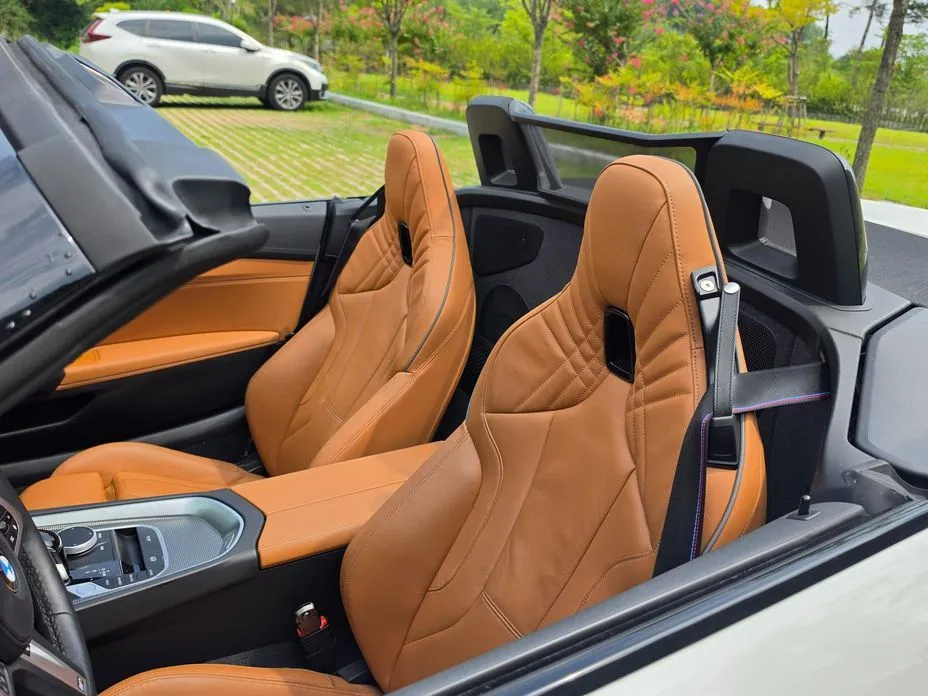 BMW Z4 — фото 10