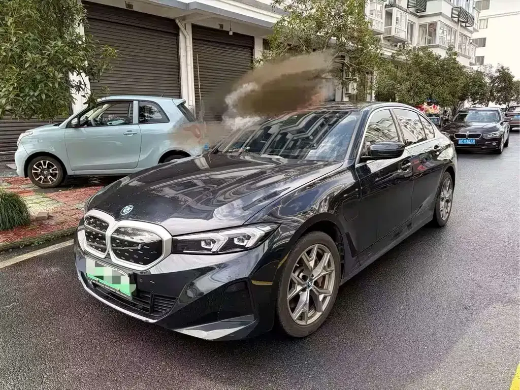 BMW i3 — фото 1