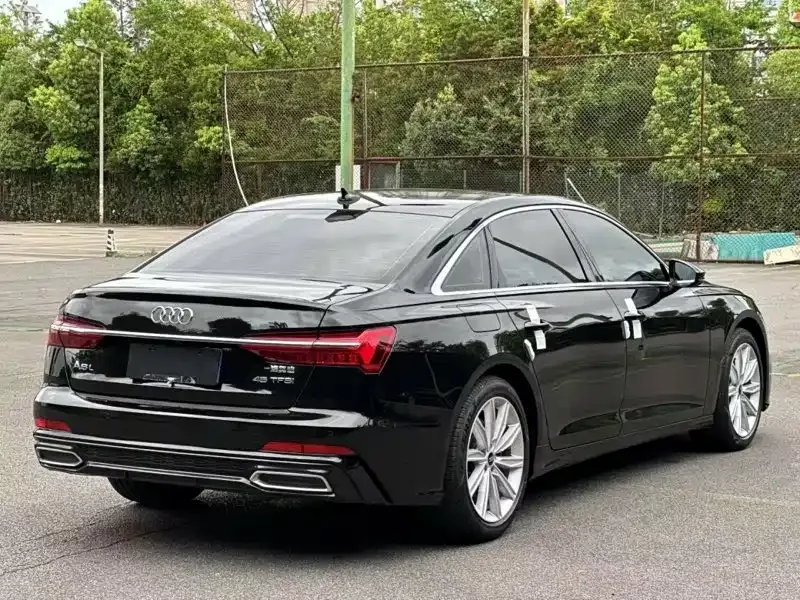 Audi A6L — фото 5