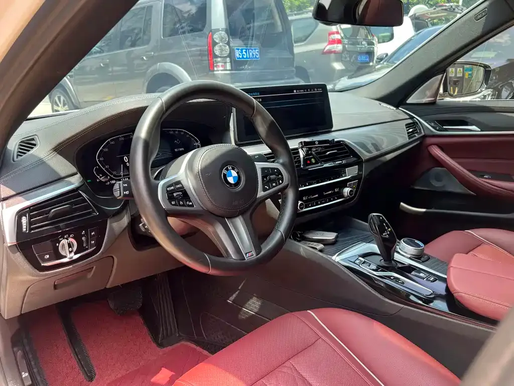 BMW 5 Series New Energy — фото 7