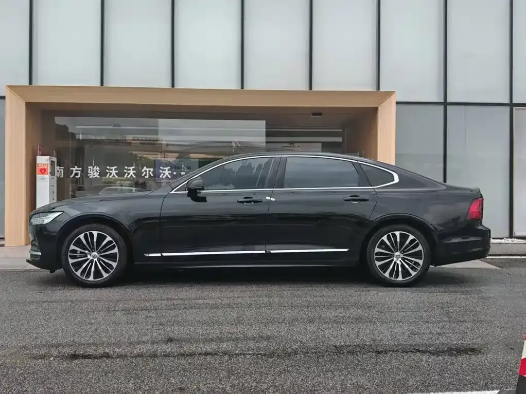 Volvo S90 — фото 3