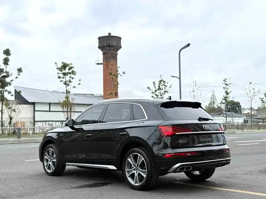 Audi Q5L — фото 4