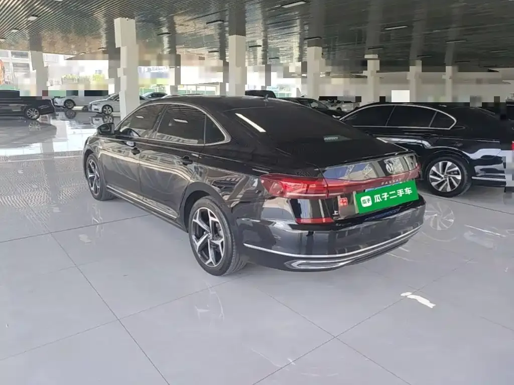 Volkswagen Passat — фото 8