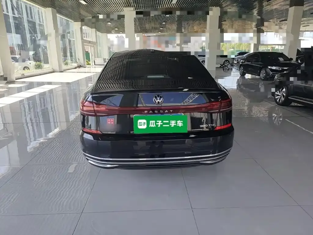 Volkswagen Passat — фото 6