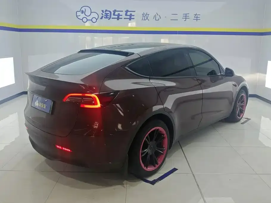 Tesla Model Y — фото 3