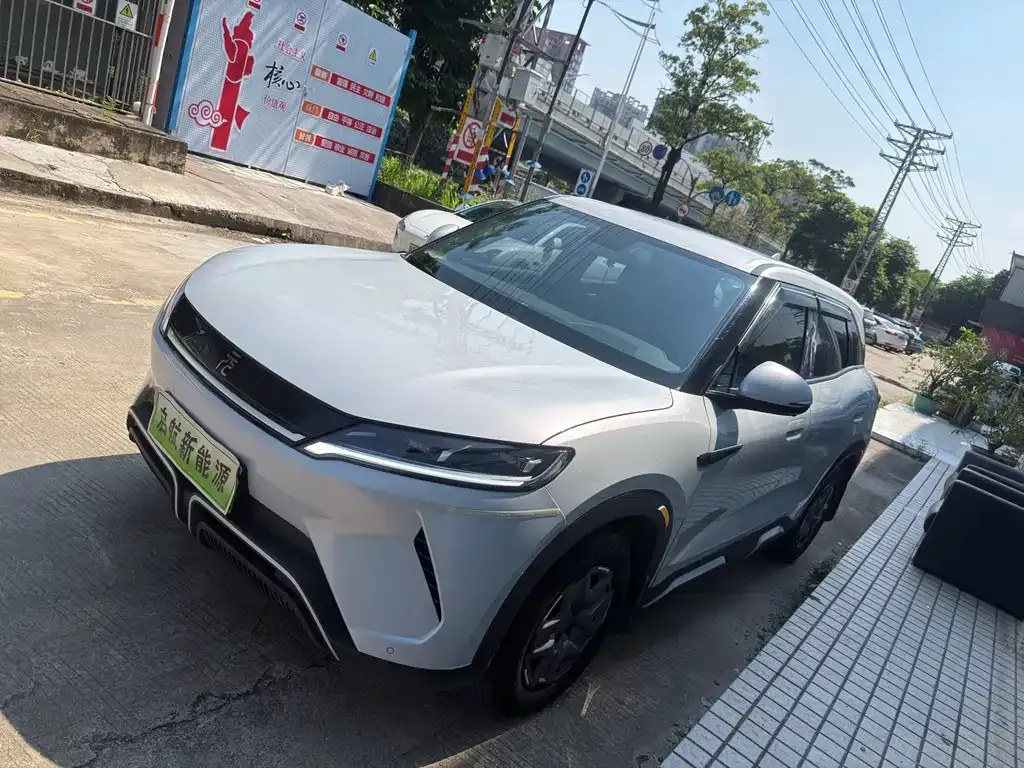 BYD Yuan UP — фото 1