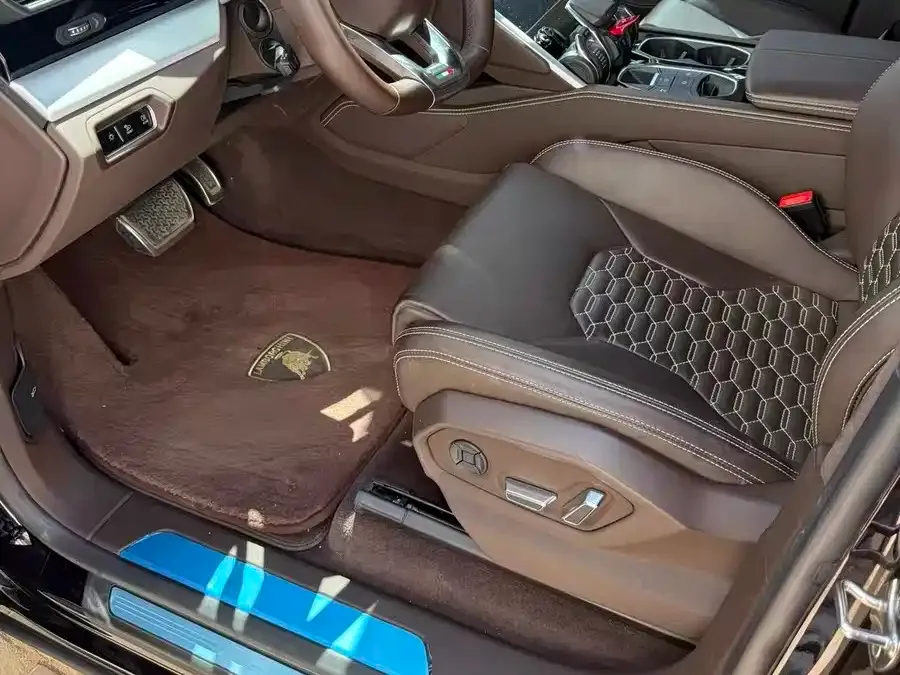 Lamborghini Urus — фото 2