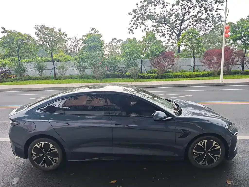 BYD Seal — фото 3