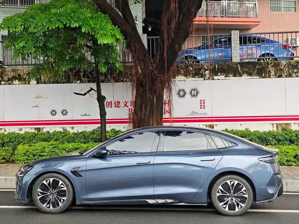 BYD Seal — фото 7