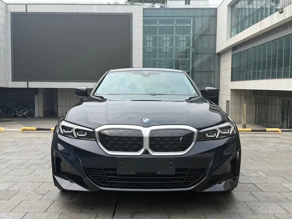 BMW i3 — фото 9