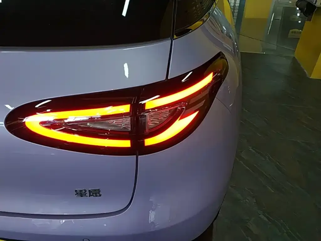 Geely Starburst — фото 10