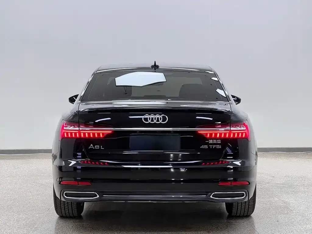 Audi A6L — фото 5