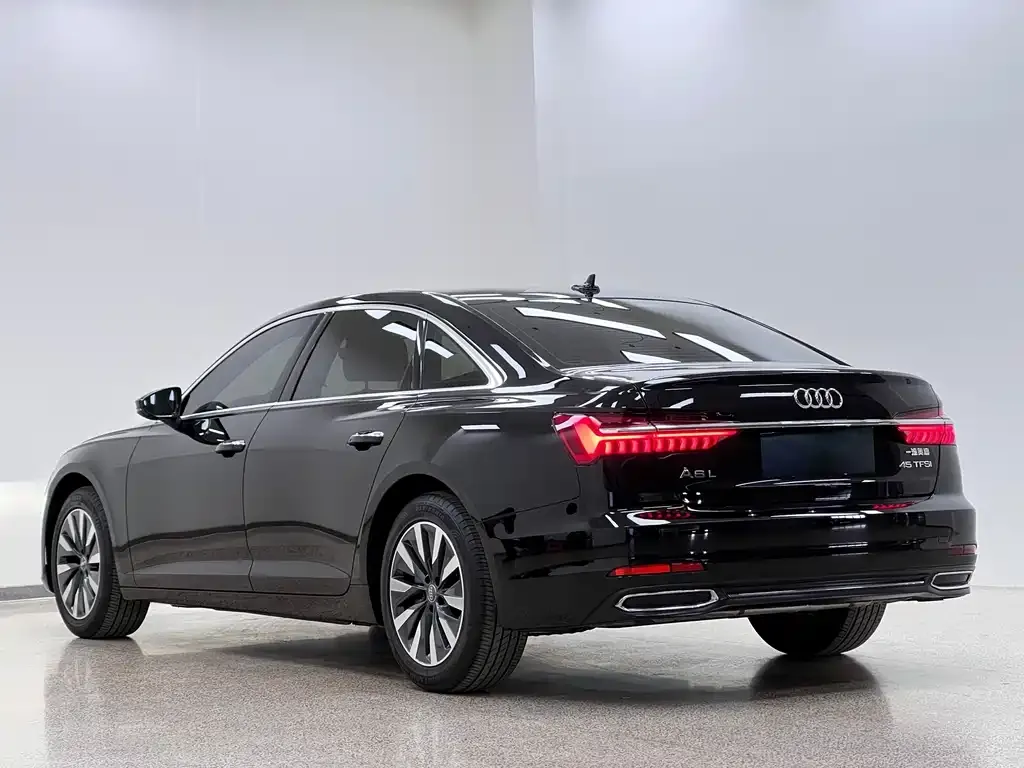 Audi A6L — фото 3