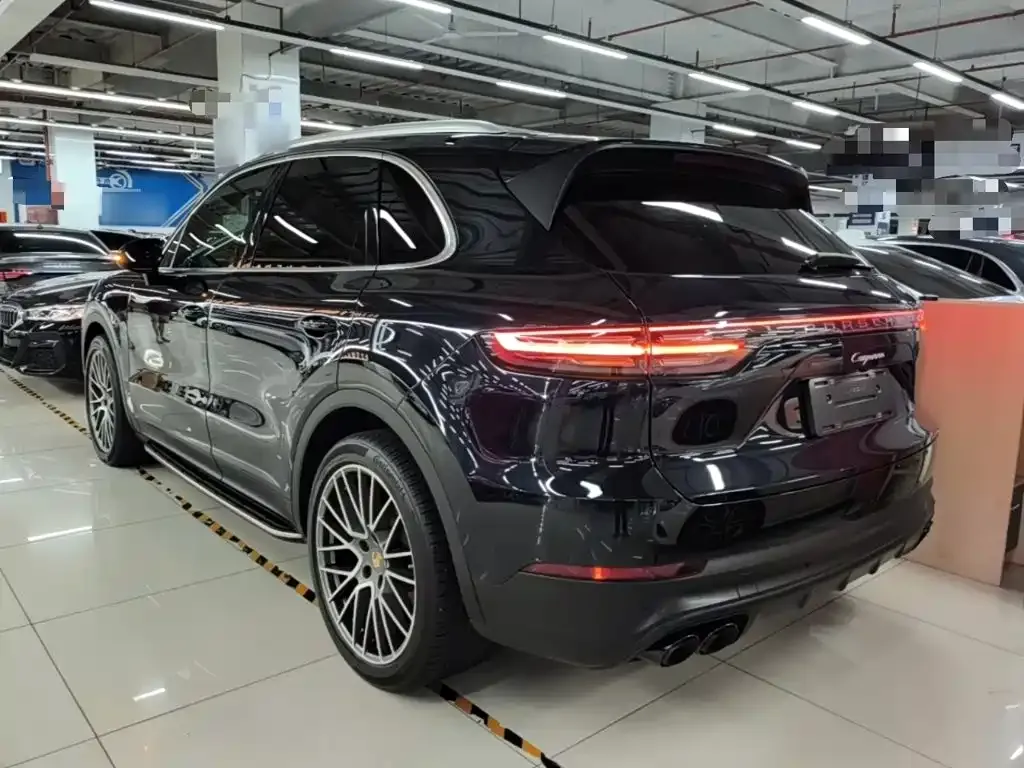 Porsche Cayenne — фото 3