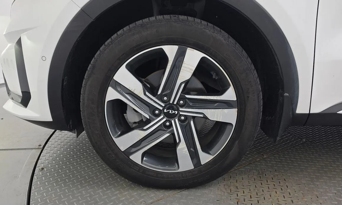 Kia Sorento — фото 10