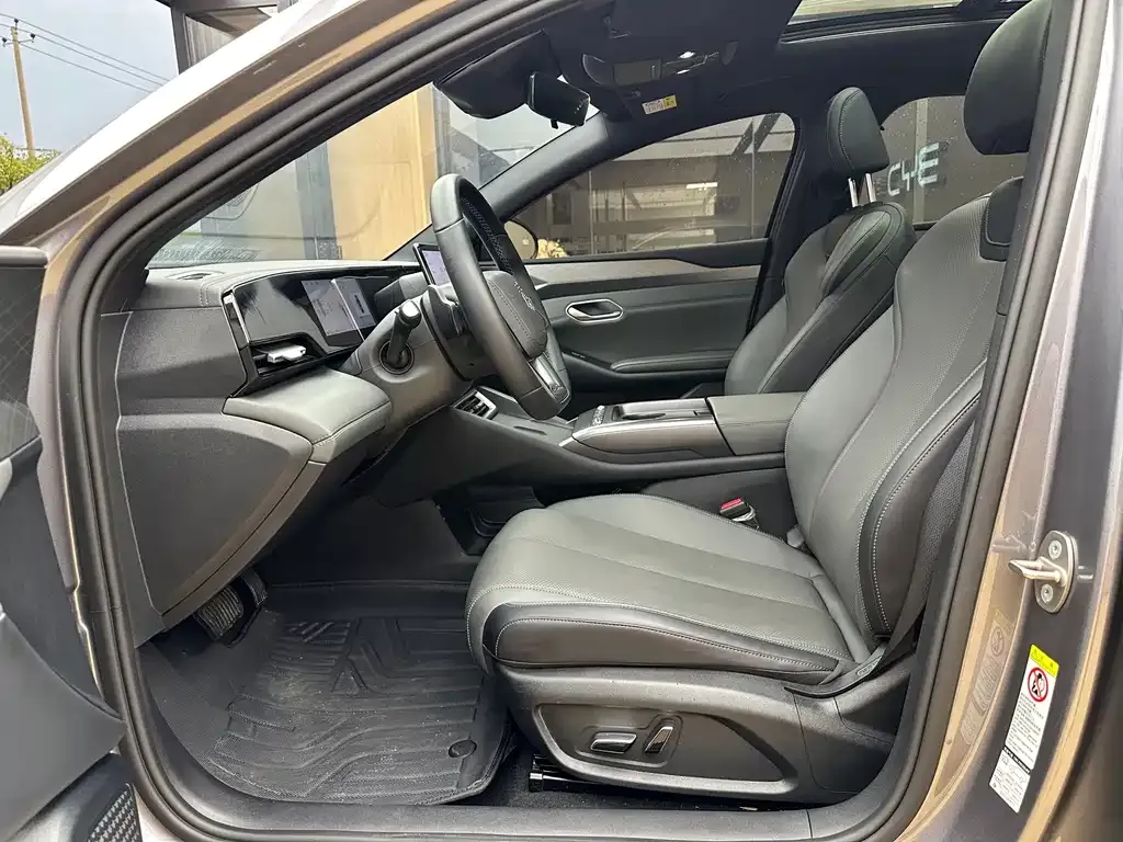 BYD Qin L — фото 10