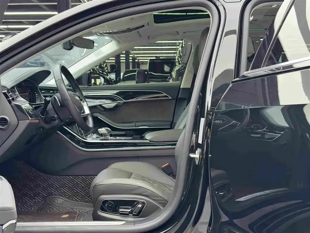 Audi A8 New Energy — фото 9