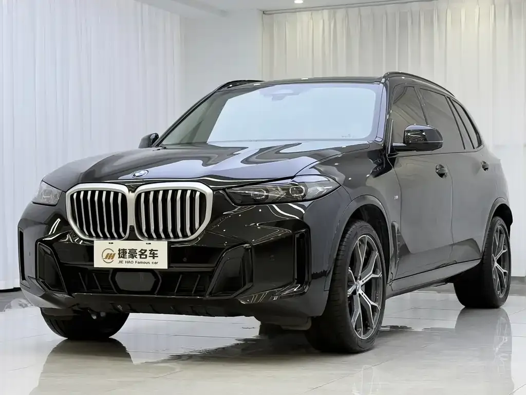 BMW X5 — фото 1