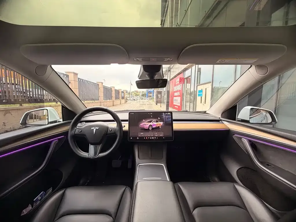 Tesla Model Y — фото 6