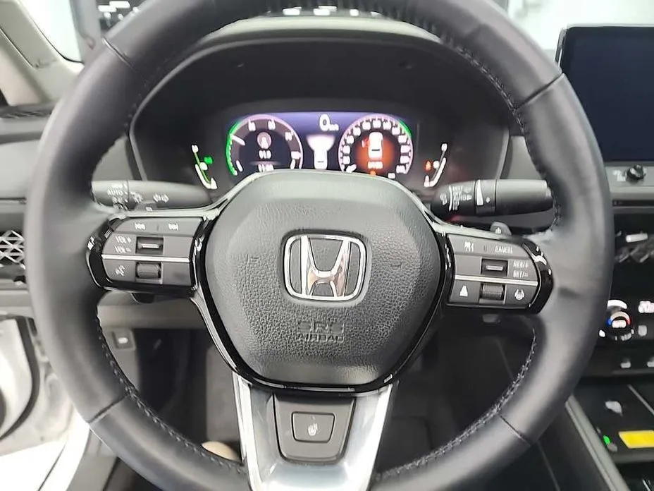 Honda Accord — фото 7