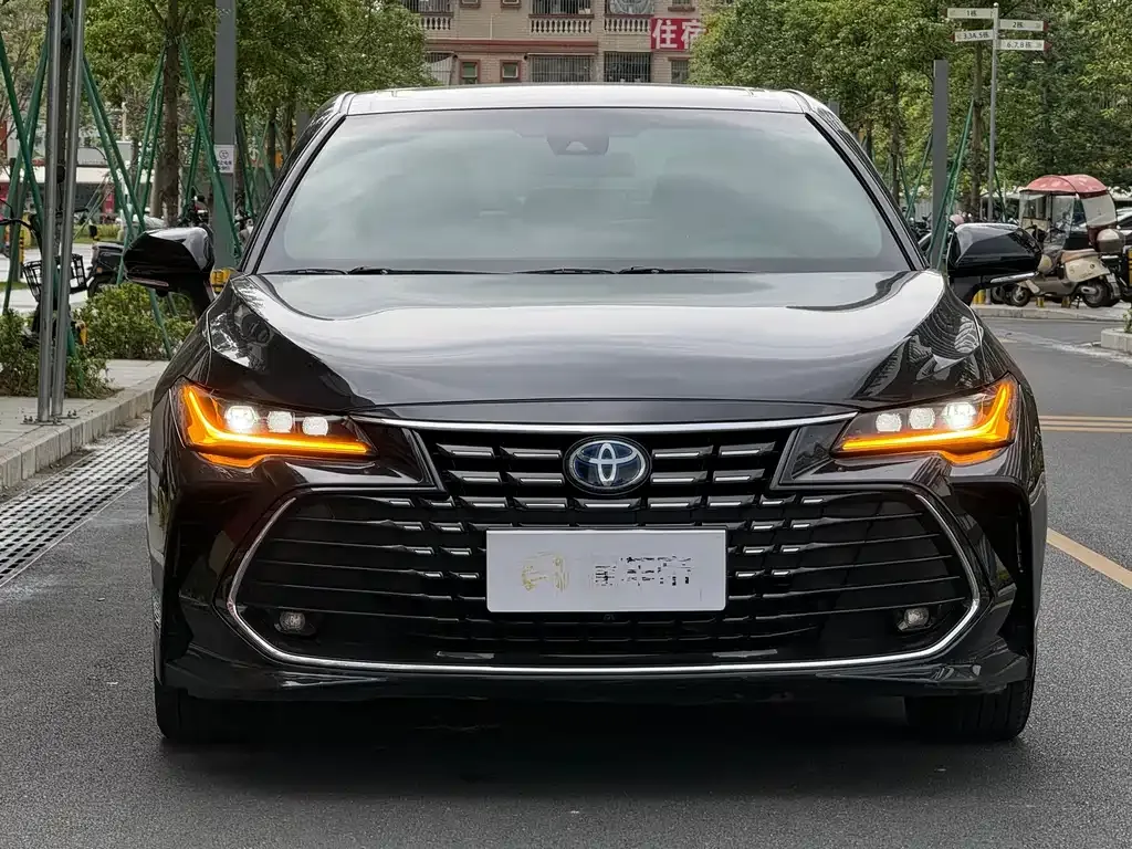 Toyota Avalon — фото 6