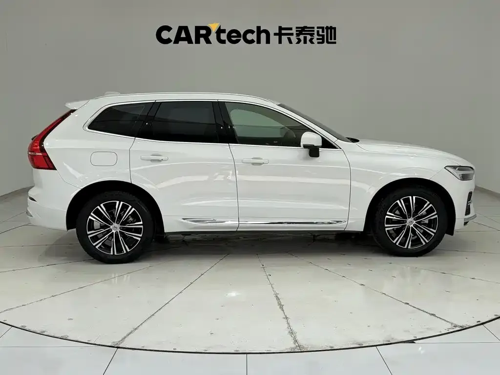 Volvo XC60 — фото 2