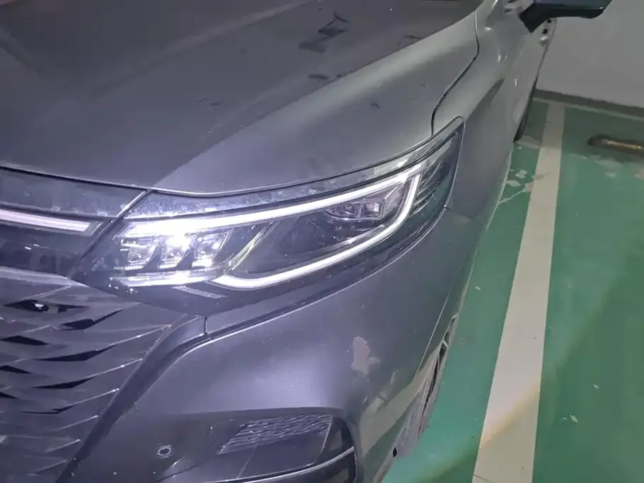 Roewe iMAX8 — фото 3