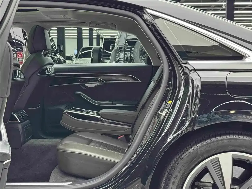Audi A8 New Energy — фото 8